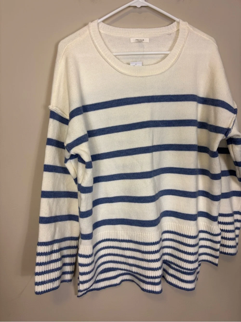 Maurices White & Blue Striped Crewneck Pullover Sweater Women’s Medium Oversized